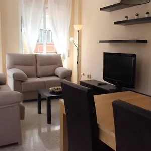 Renovado Y Muy Cerca Del Centro Urbano Appartamento Málaga